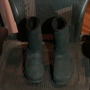 Black uggs